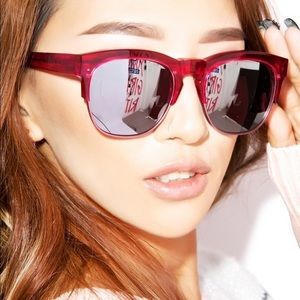 WILDFOX CLUBFOX Sunglasses Pink